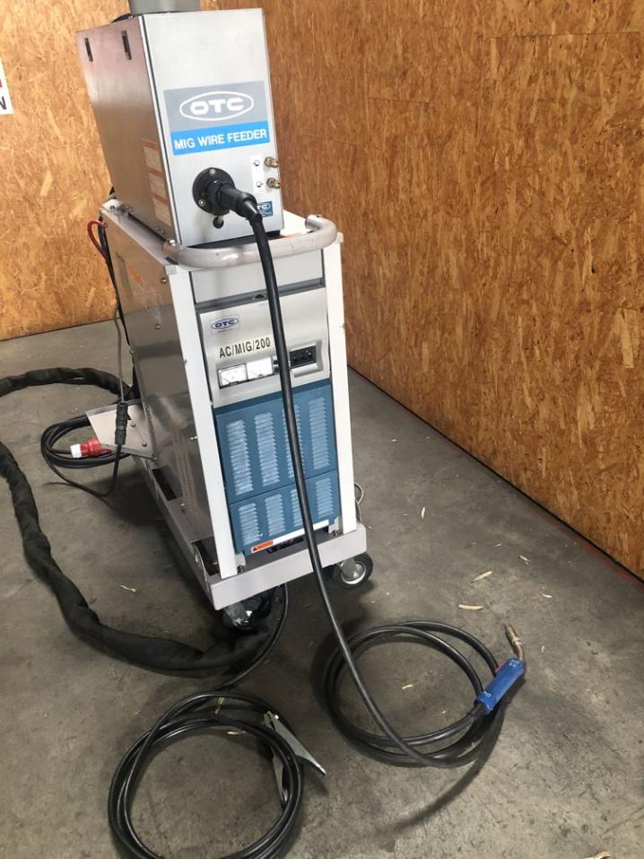 OTC Daihen Europe GmbH AC MIG 200 - CPDACR-200 welding set/ -machine