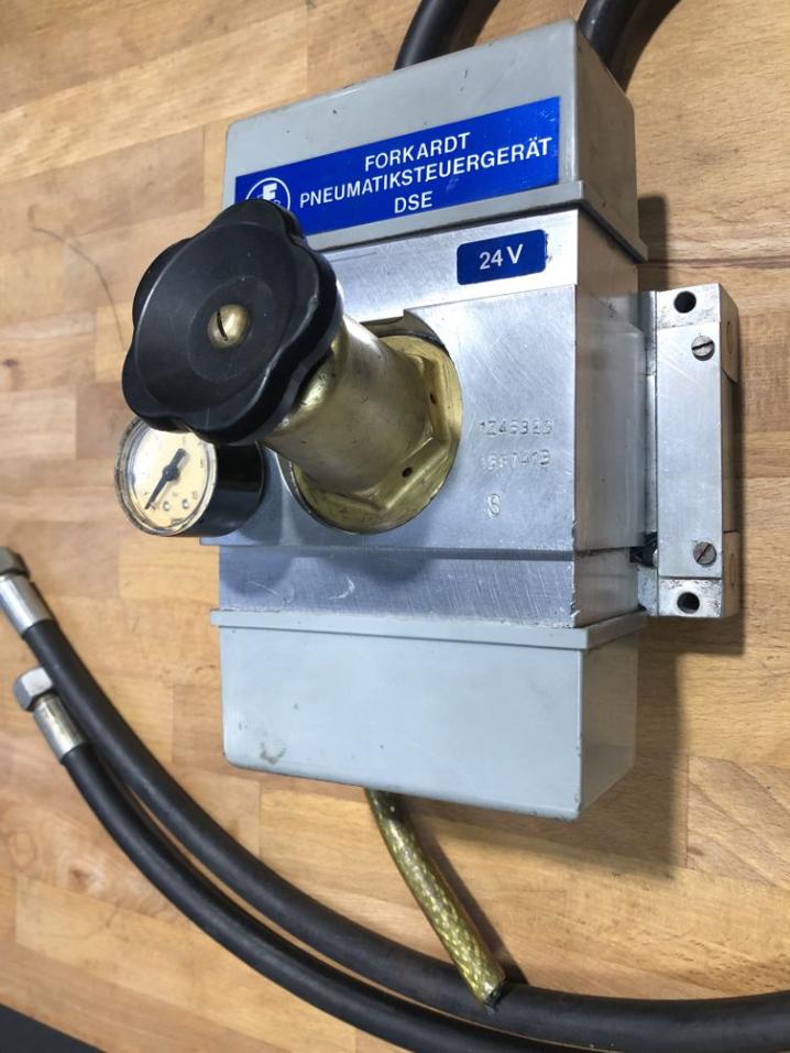 FORKHARDT DSE Pneumatic control unit