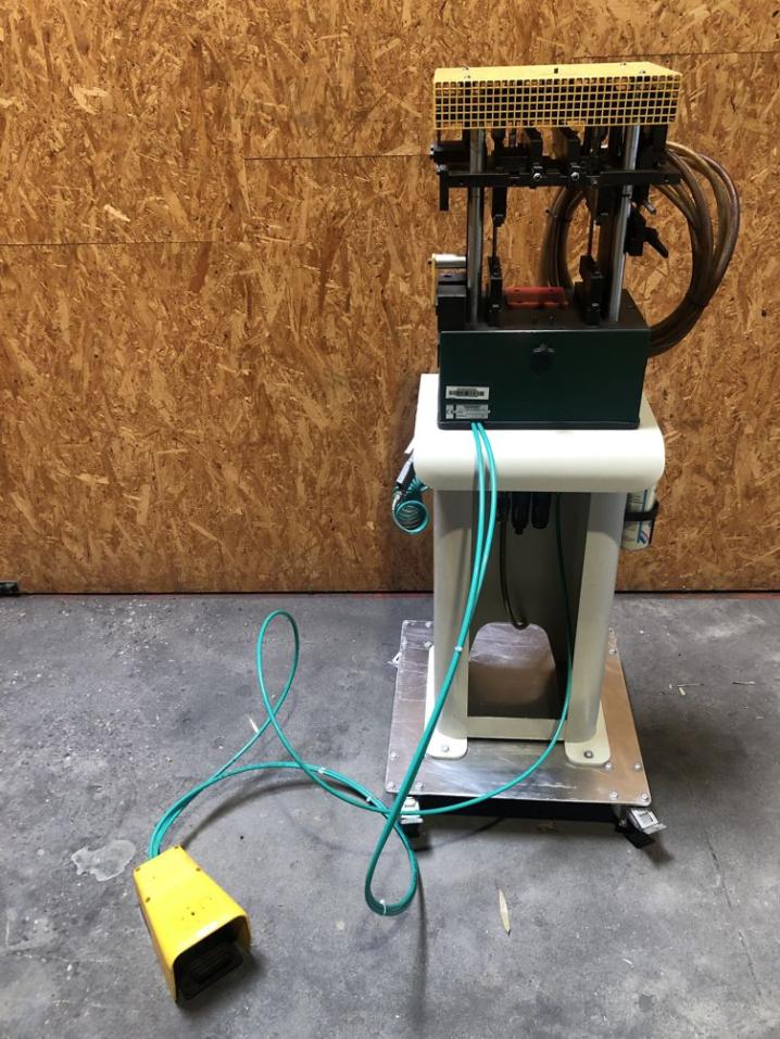 Oemme s.p.a. P-20-V Stanzmaschine