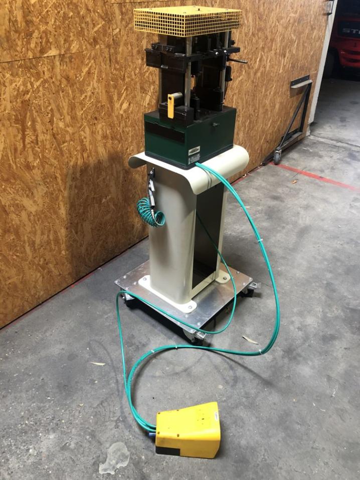 Oemme s.p.a. P-20-V Stanzmaschine