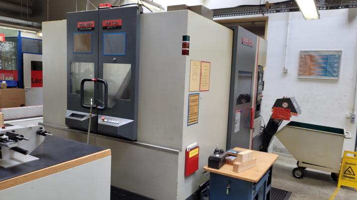 QUASER MV154 CNC- Fräsmaschine
